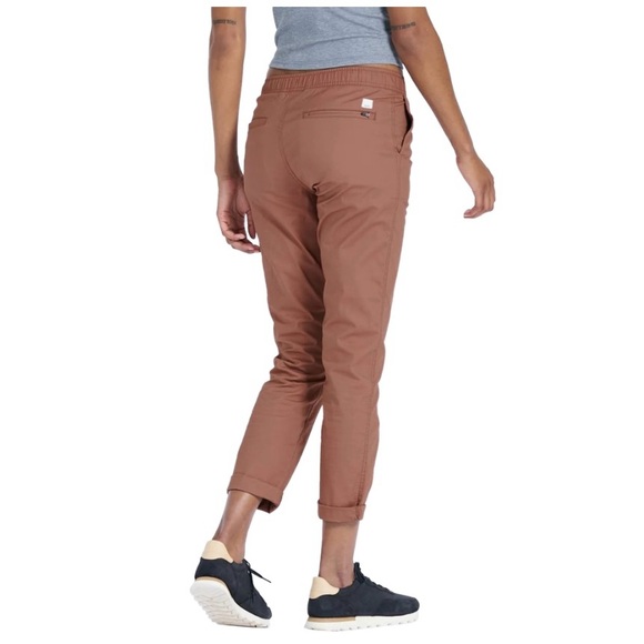 Women's Vuori Casual pink pants - Picture 2 of 5